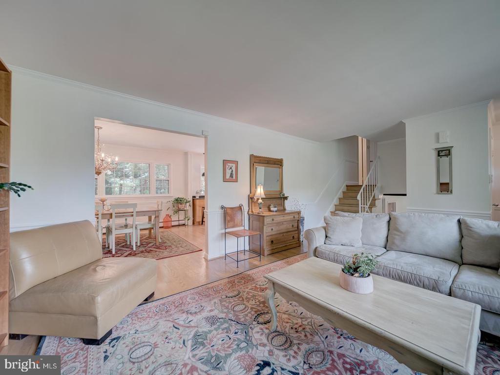 3400 COLONIAL COURT