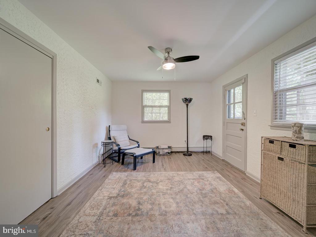 3400 COLONIAL COURT