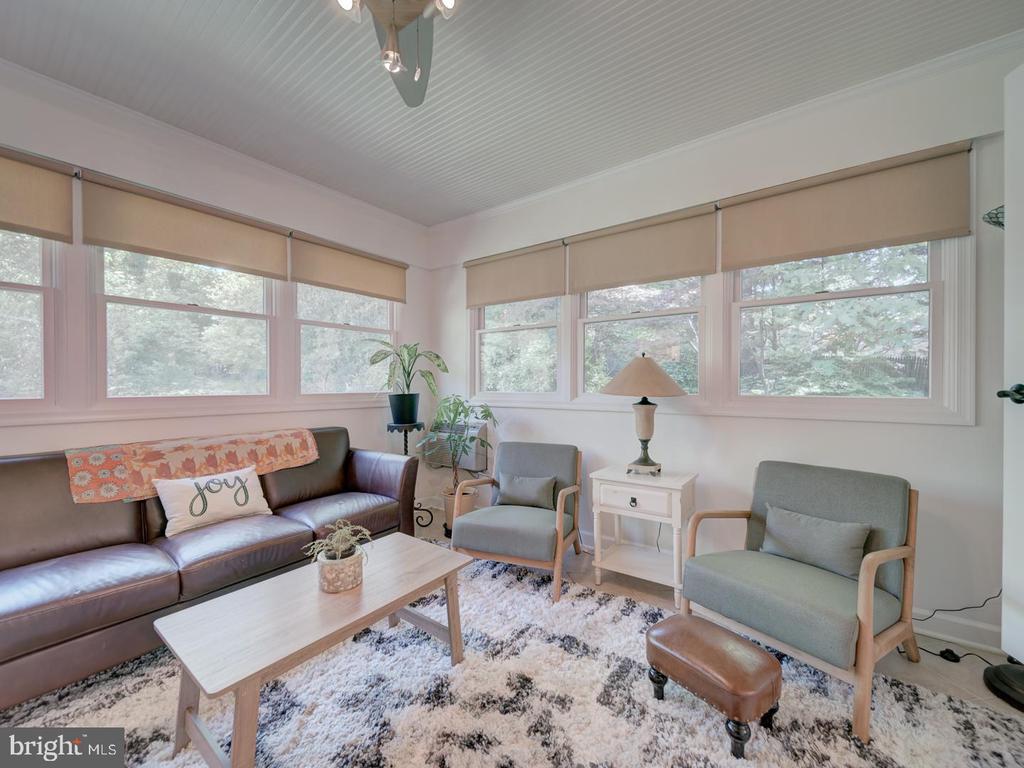 3400 COLONIAL COURT