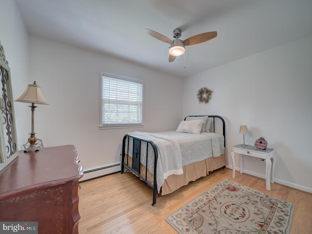 3400 COLONIAL COURT