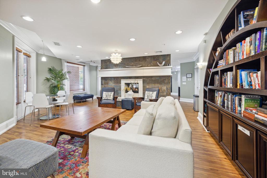 23 ARCH PLACE 475