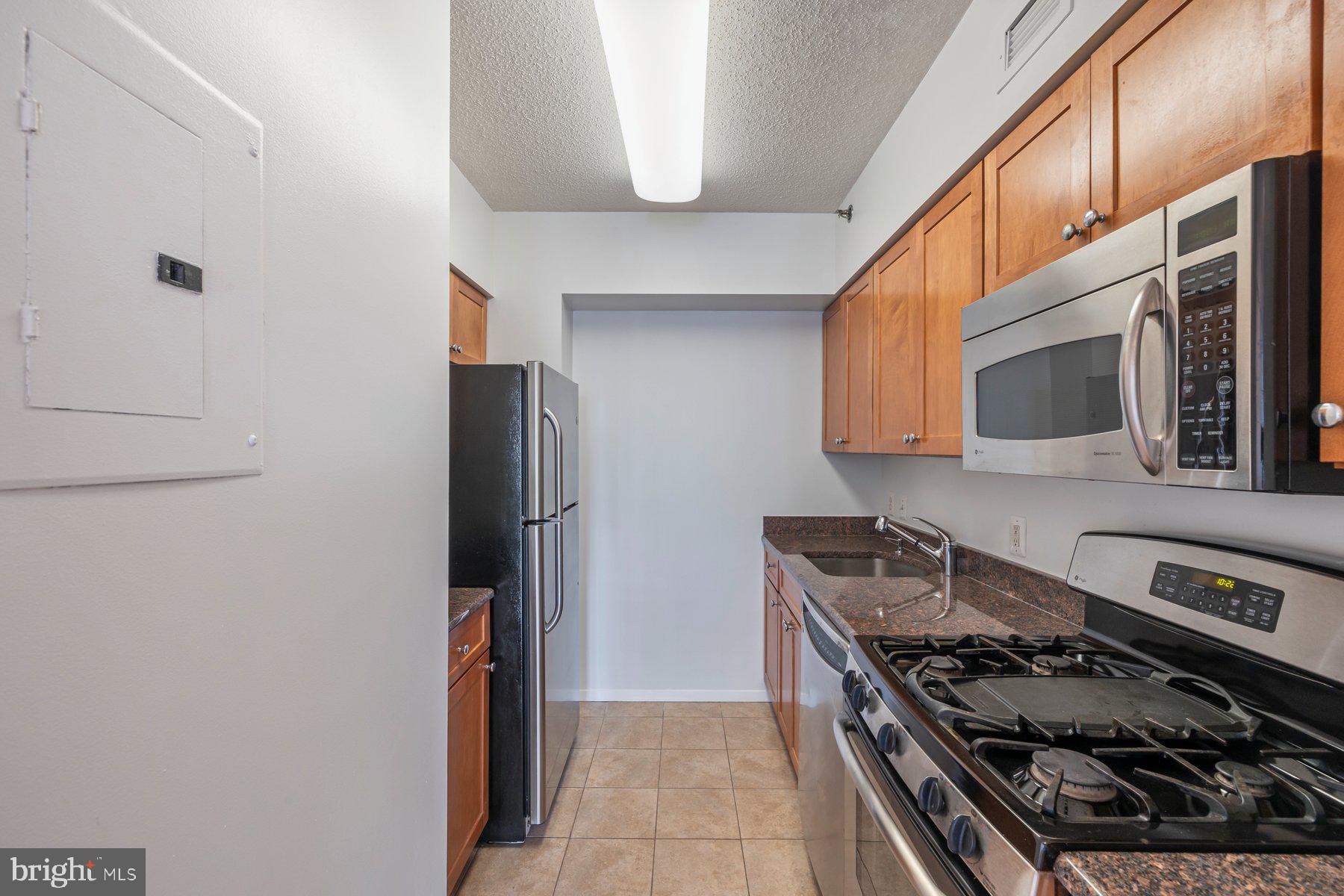 4801 FAIRMONT AVENUE 804
