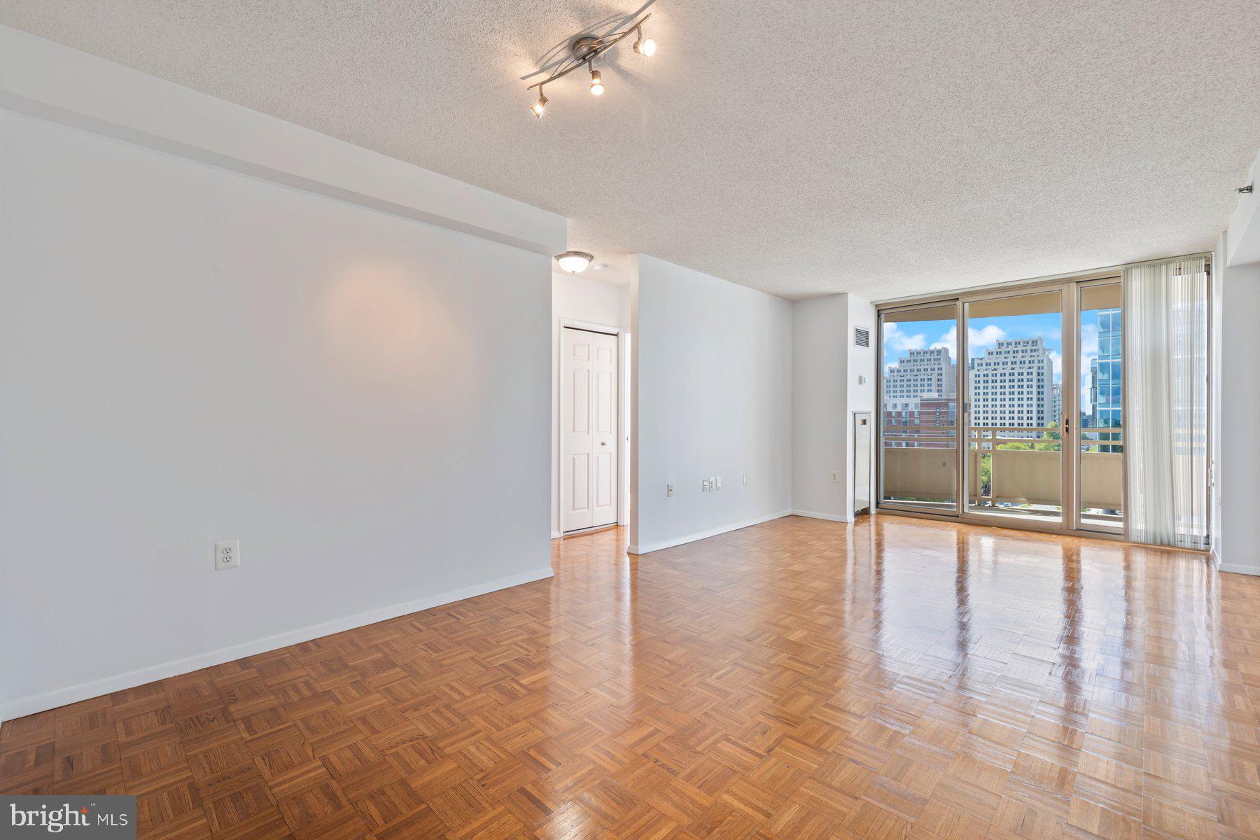 4801 FAIRMONT AVENUE 804