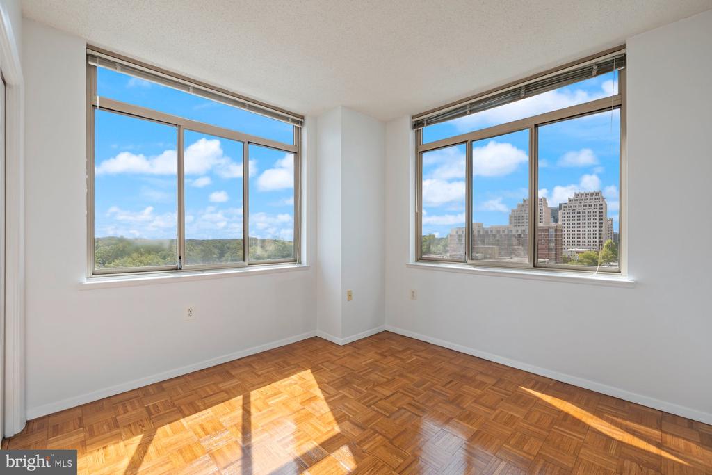 4801 FAIRMONT AVENUE 804