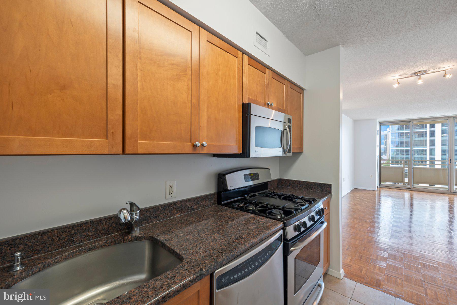 4801 FAIRMONT AVENUE 804