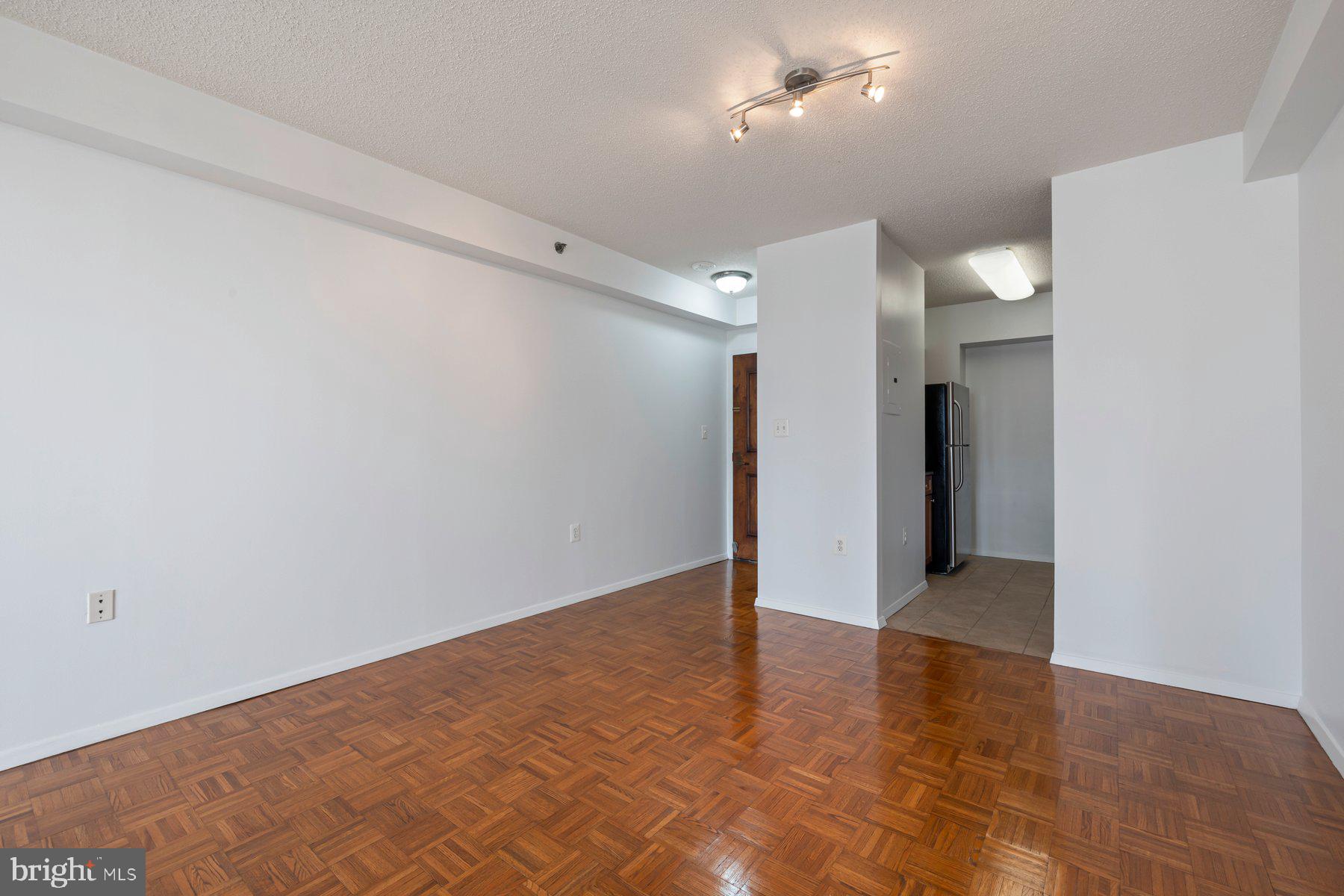 4801 FAIRMONT AVENUE 804