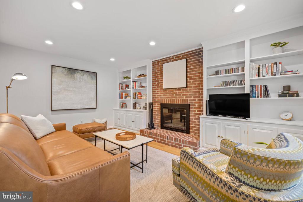 17024 SIOUX LANE