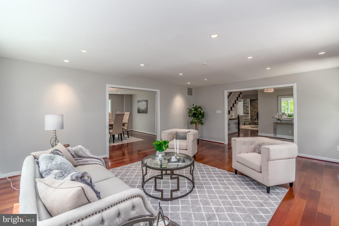 11208 TARA ROAD