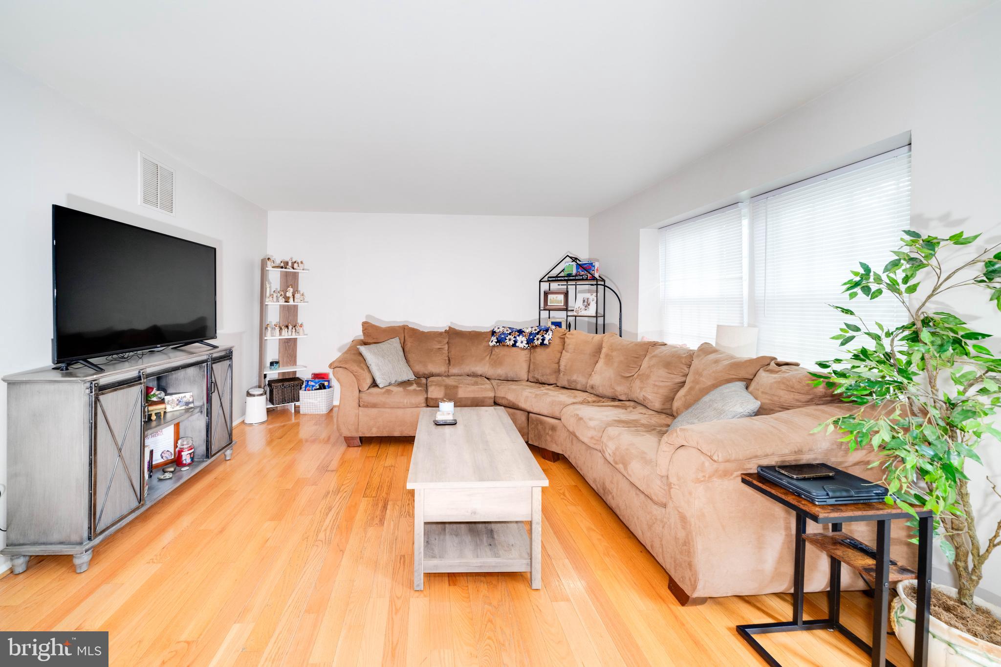 19430 BREEZEDALE LANE