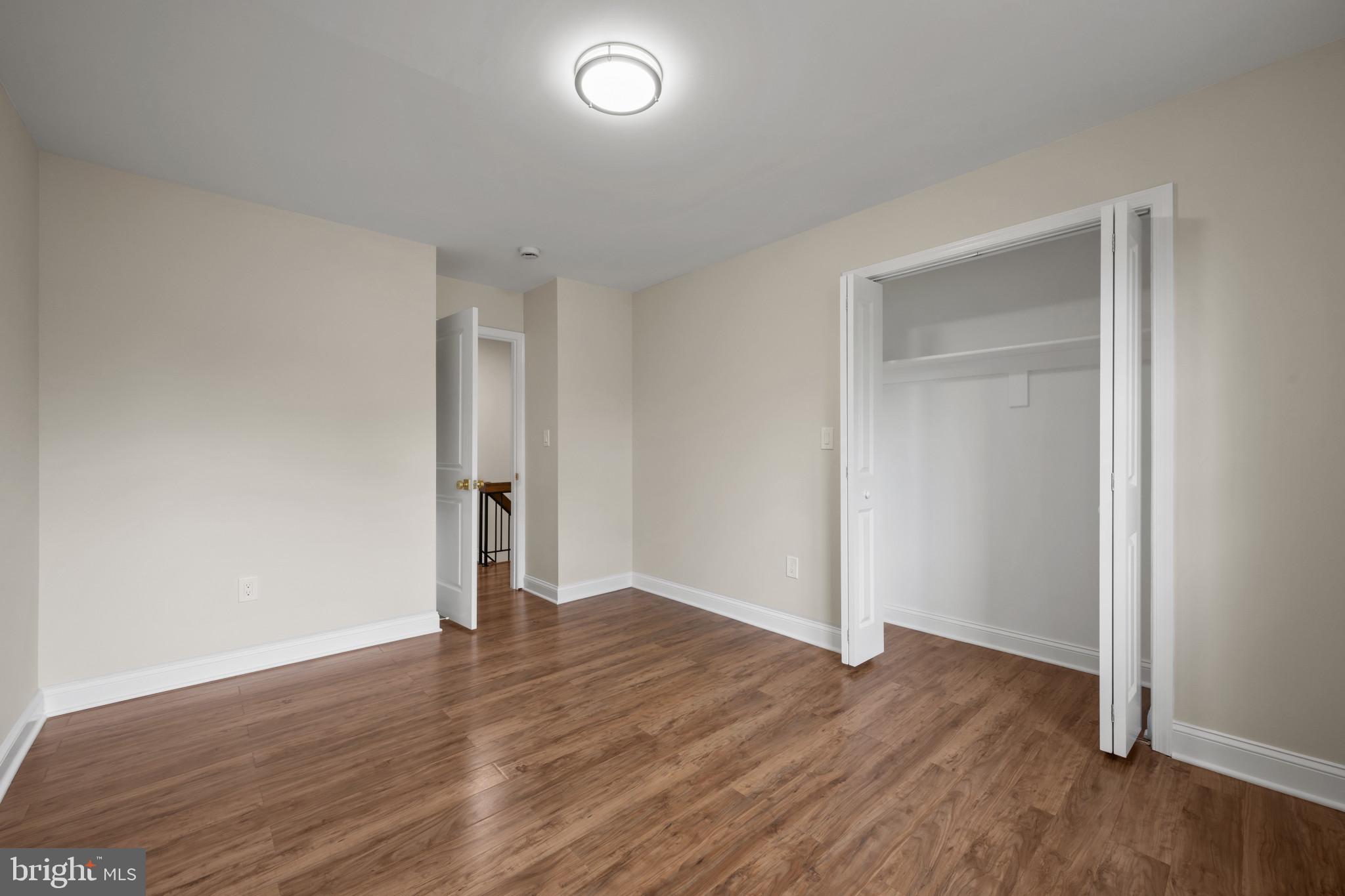 18624 QUEEN ELIZABETH DRIVE