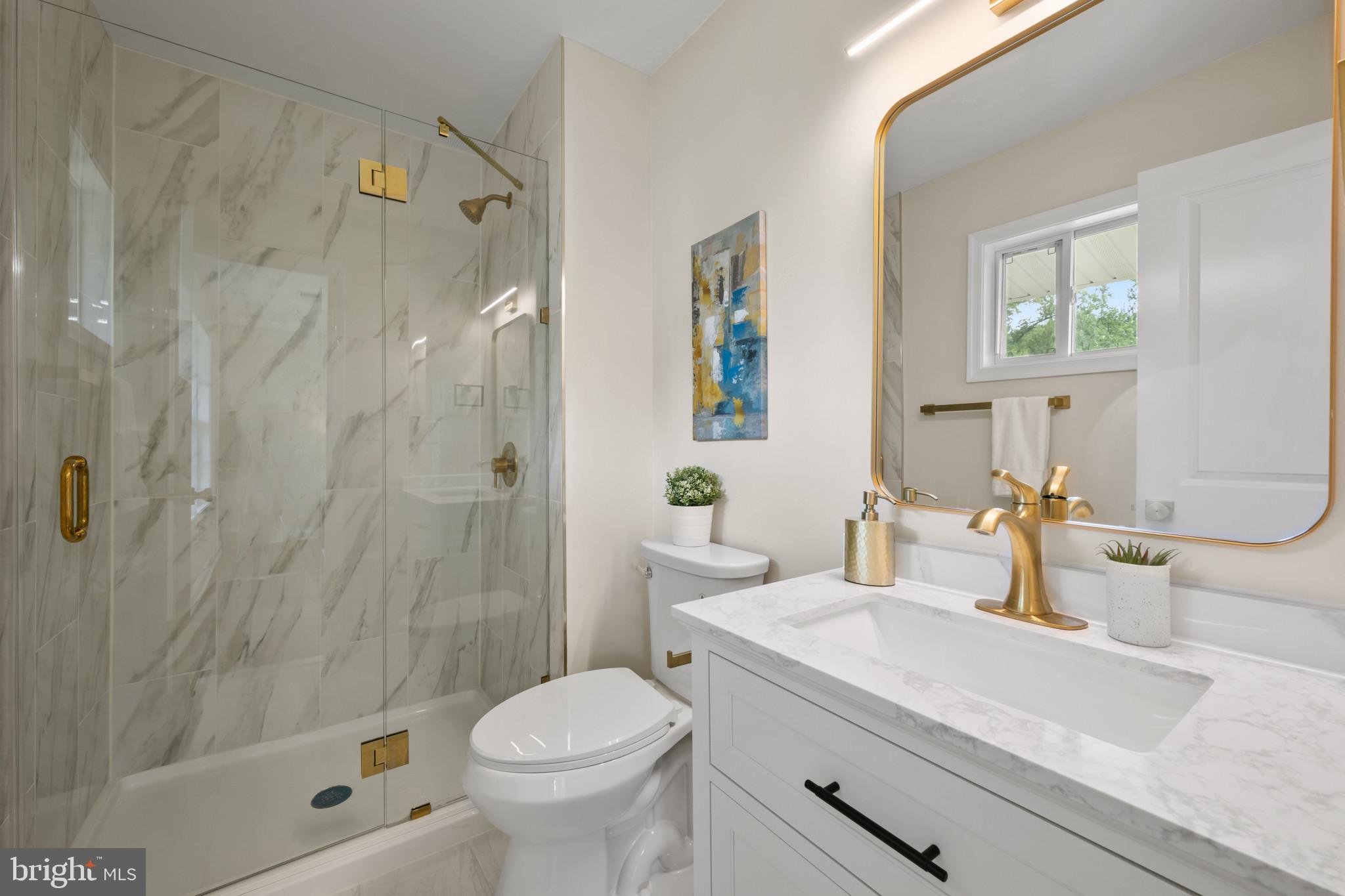 18624 QUEEN ELIZABETH DRIVE