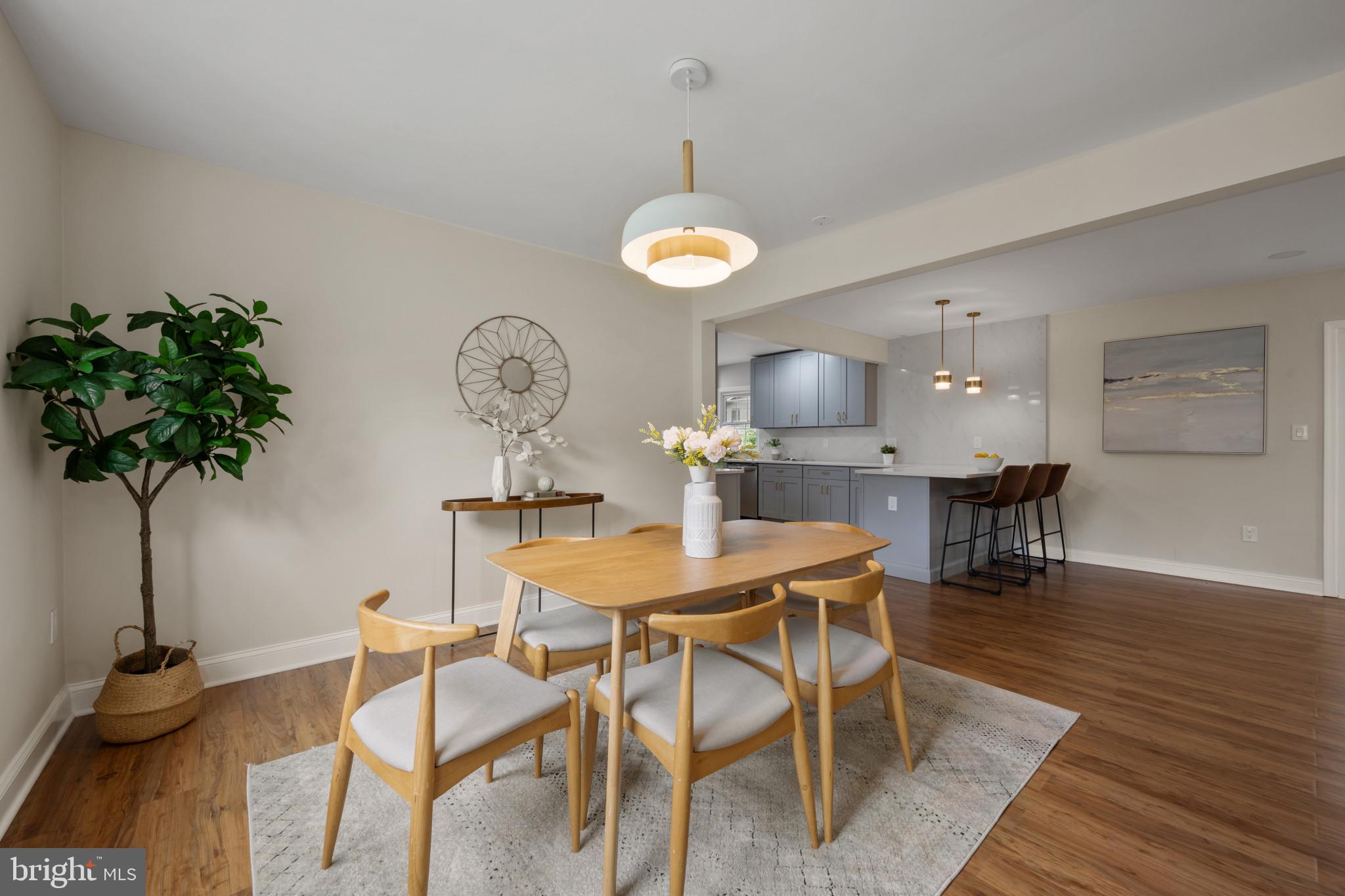 18624 QUEEN ELIZABETH DRIVE