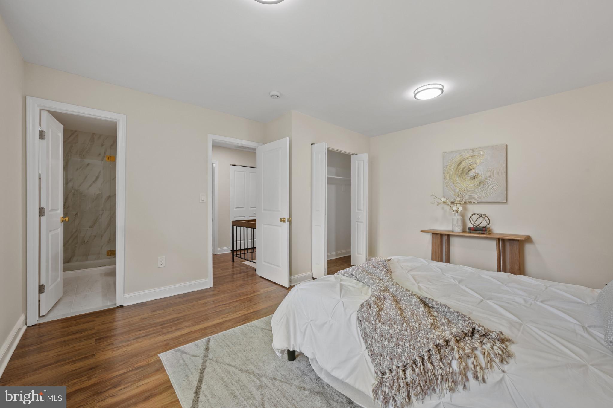 18624 QUEEN ELIZABETH DRIVE