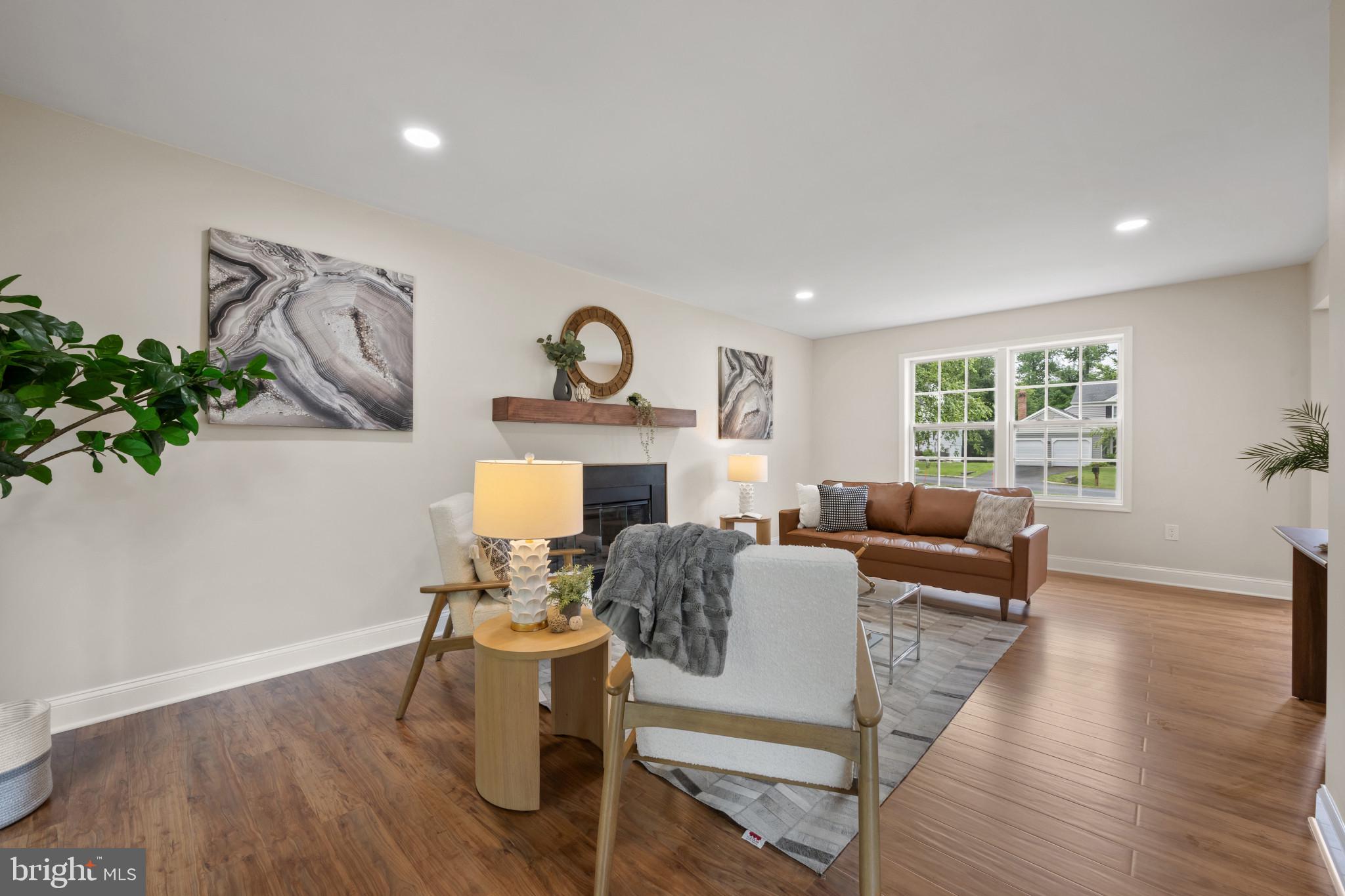 18624 QUEEN ELIZABETH DRIVE