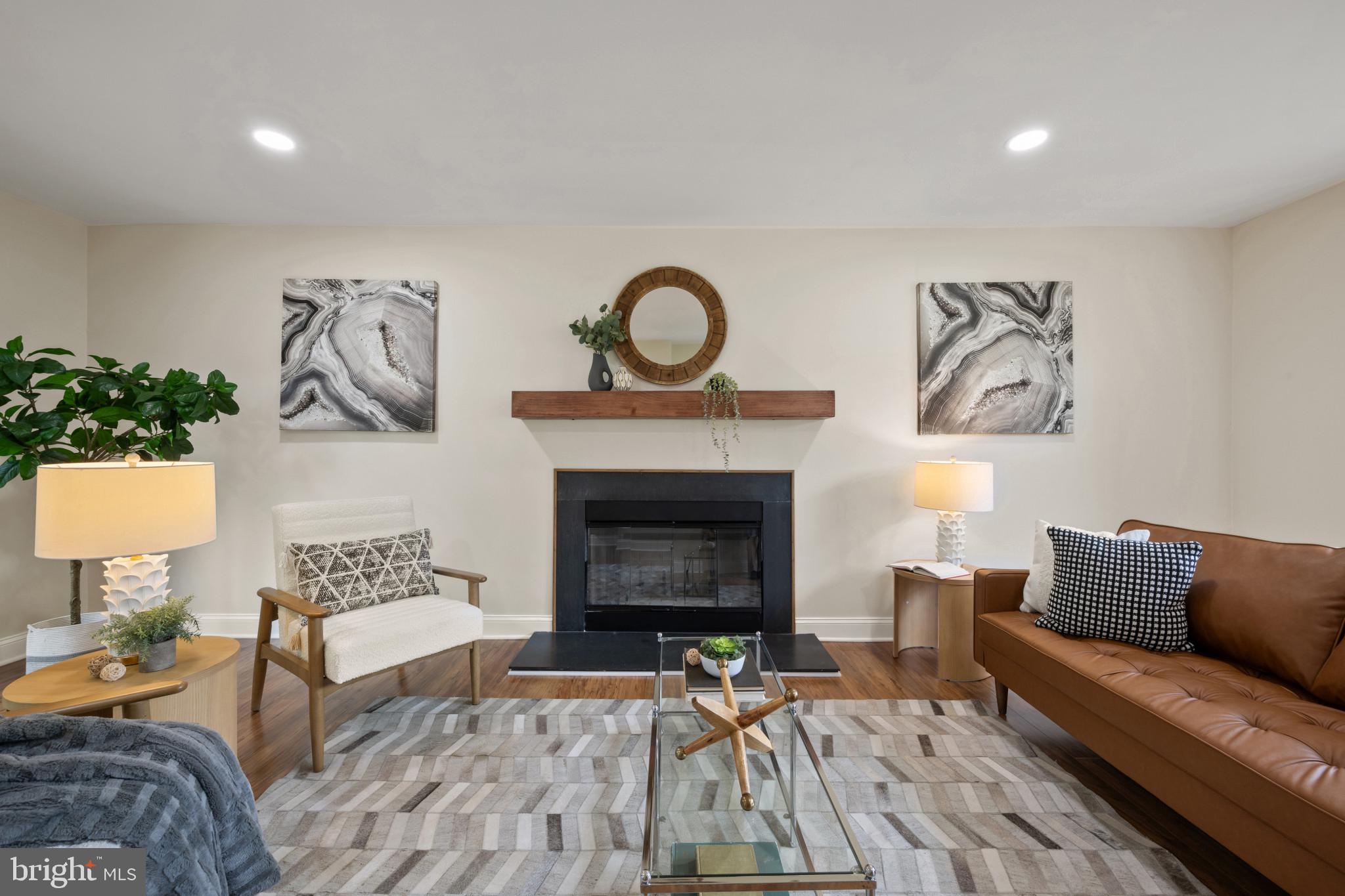 18624 QUEEN ELIZABETH DRIVE