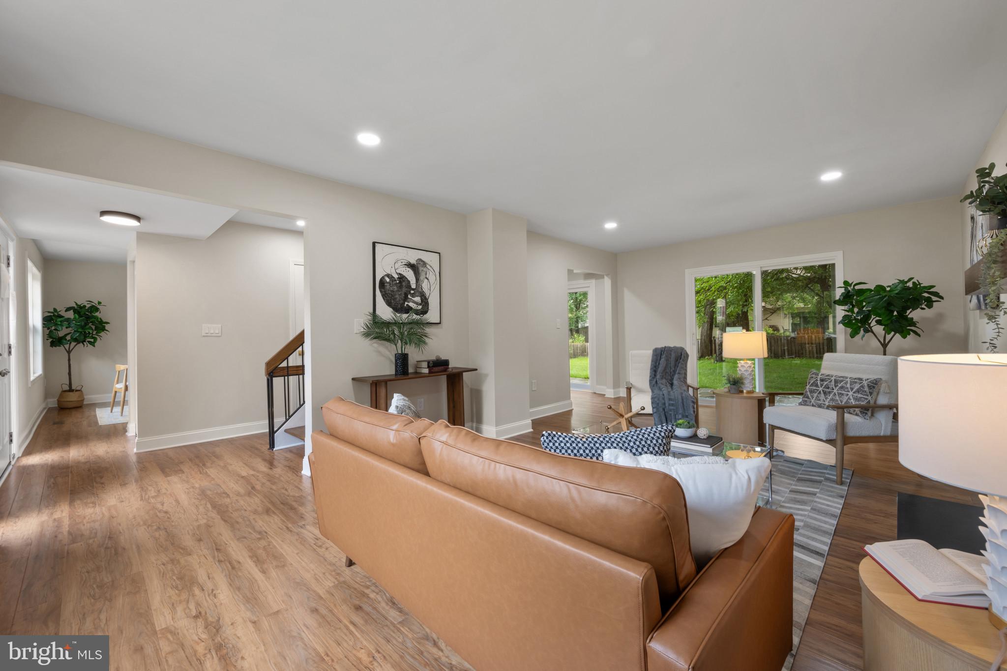 18624 QUEEN ELIZABETH DRIVE