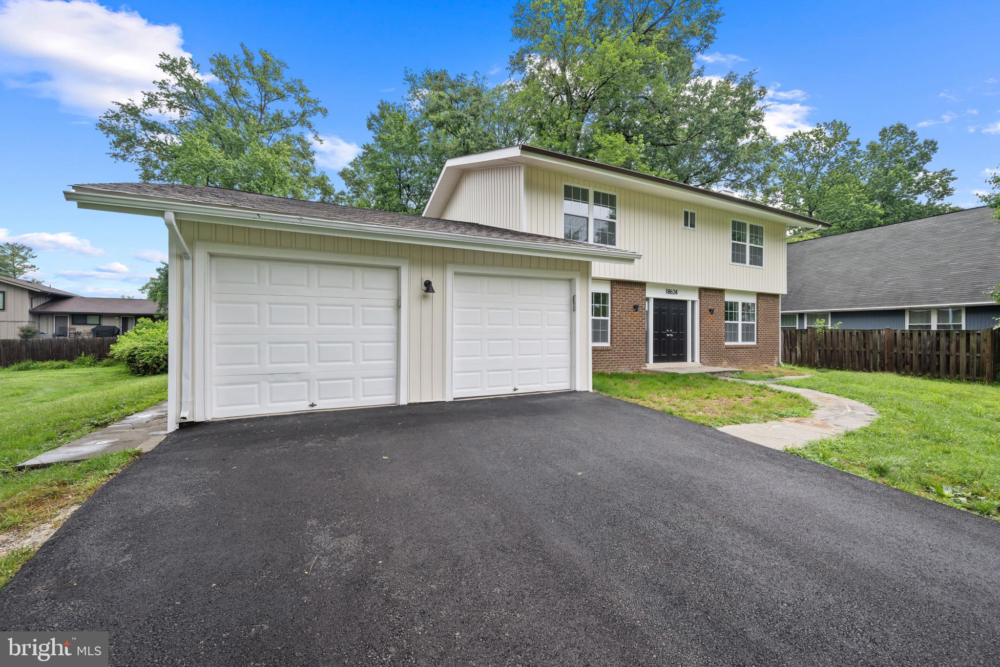 18624 QUEEN ELIZABETH DRIVE