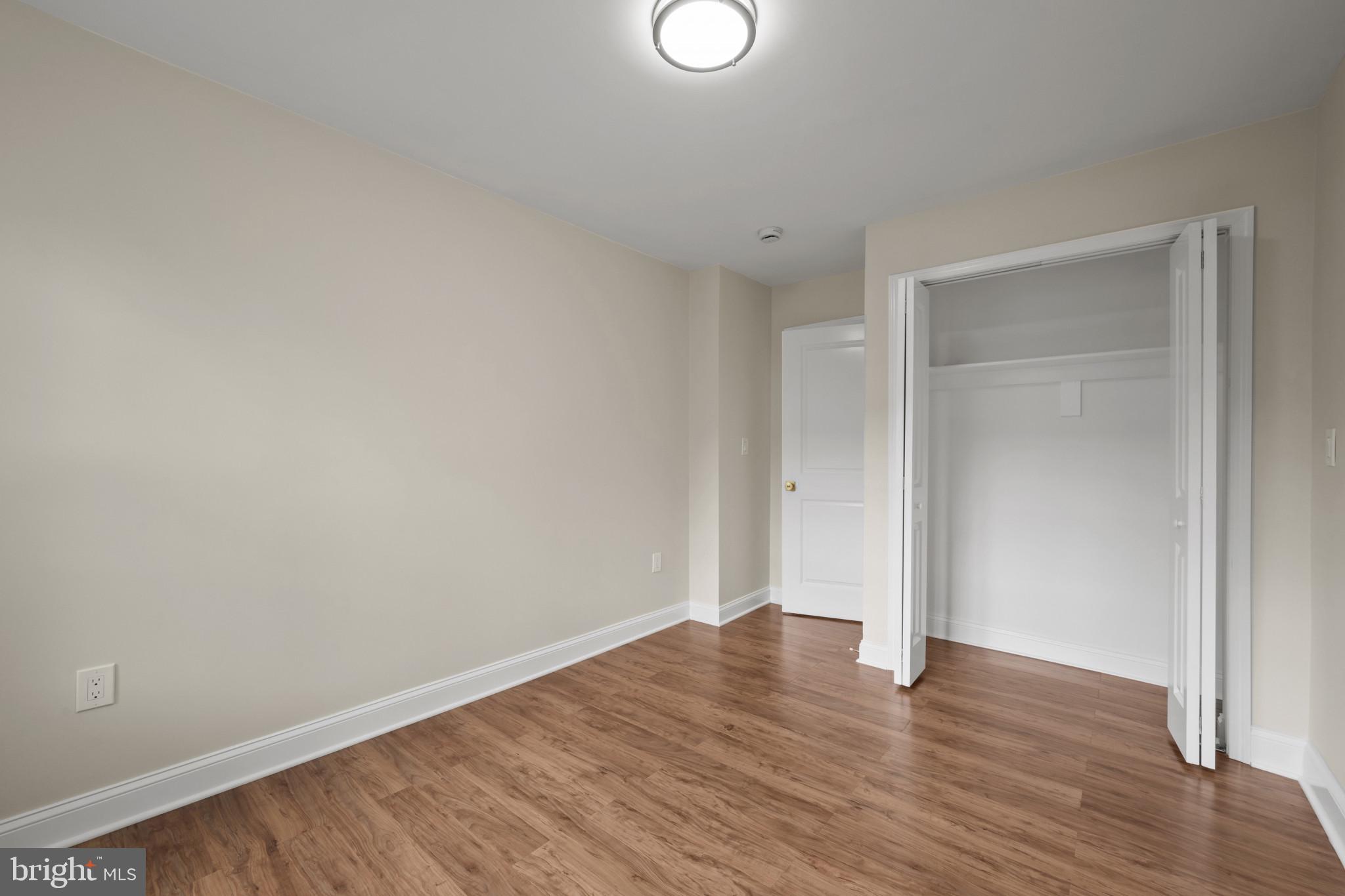 18624 QUEEN ELIZABETH DRIVE