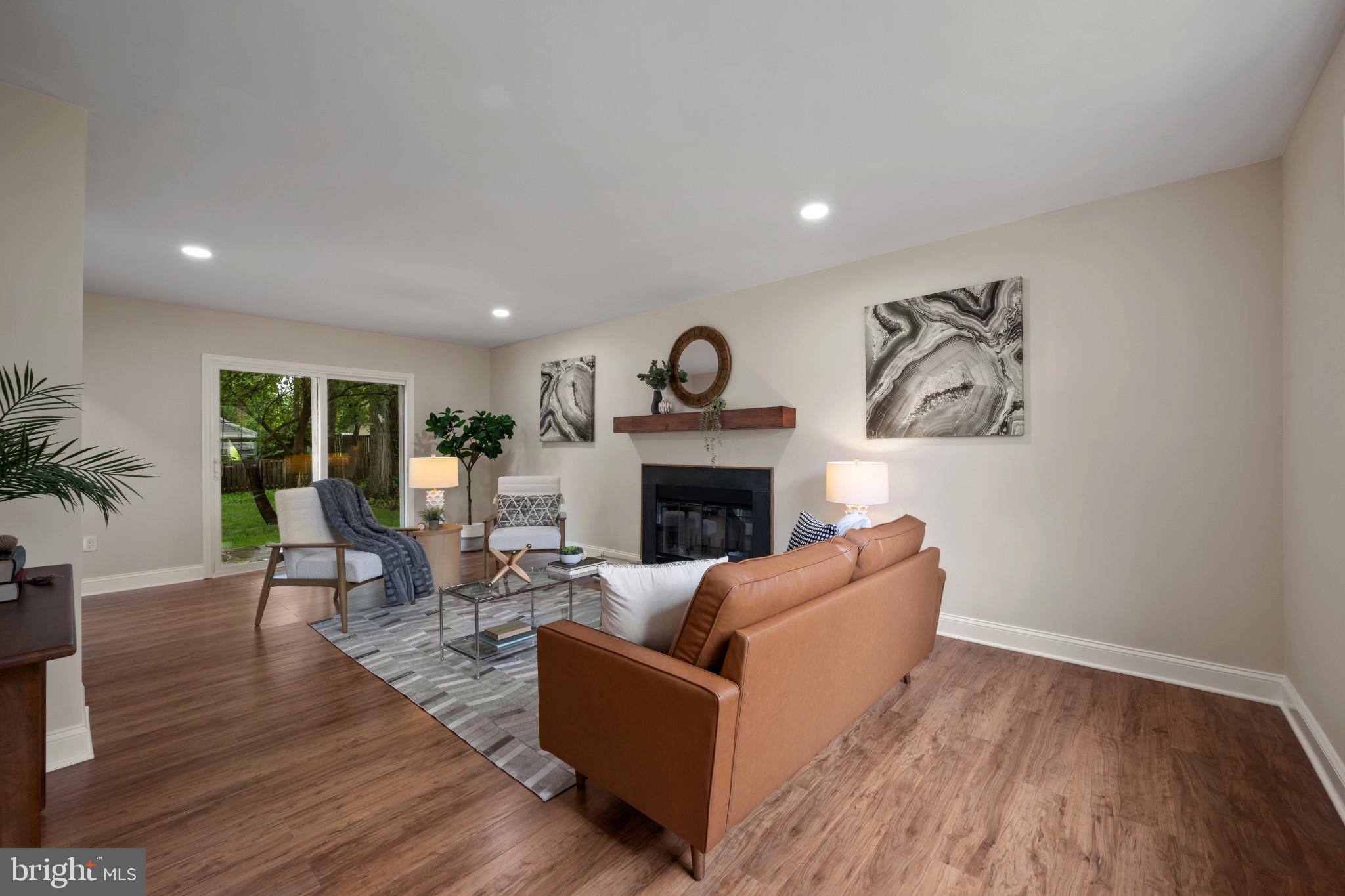 18624 QUEEN ELIZABETH DRIVE