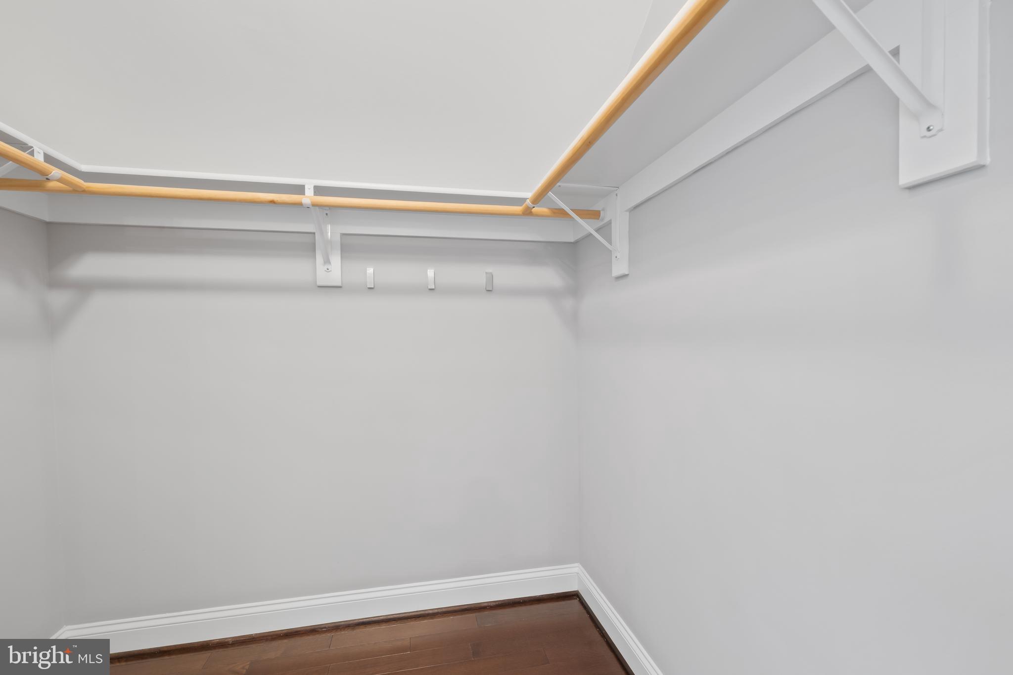 3722 LAWRENCE AVENUE