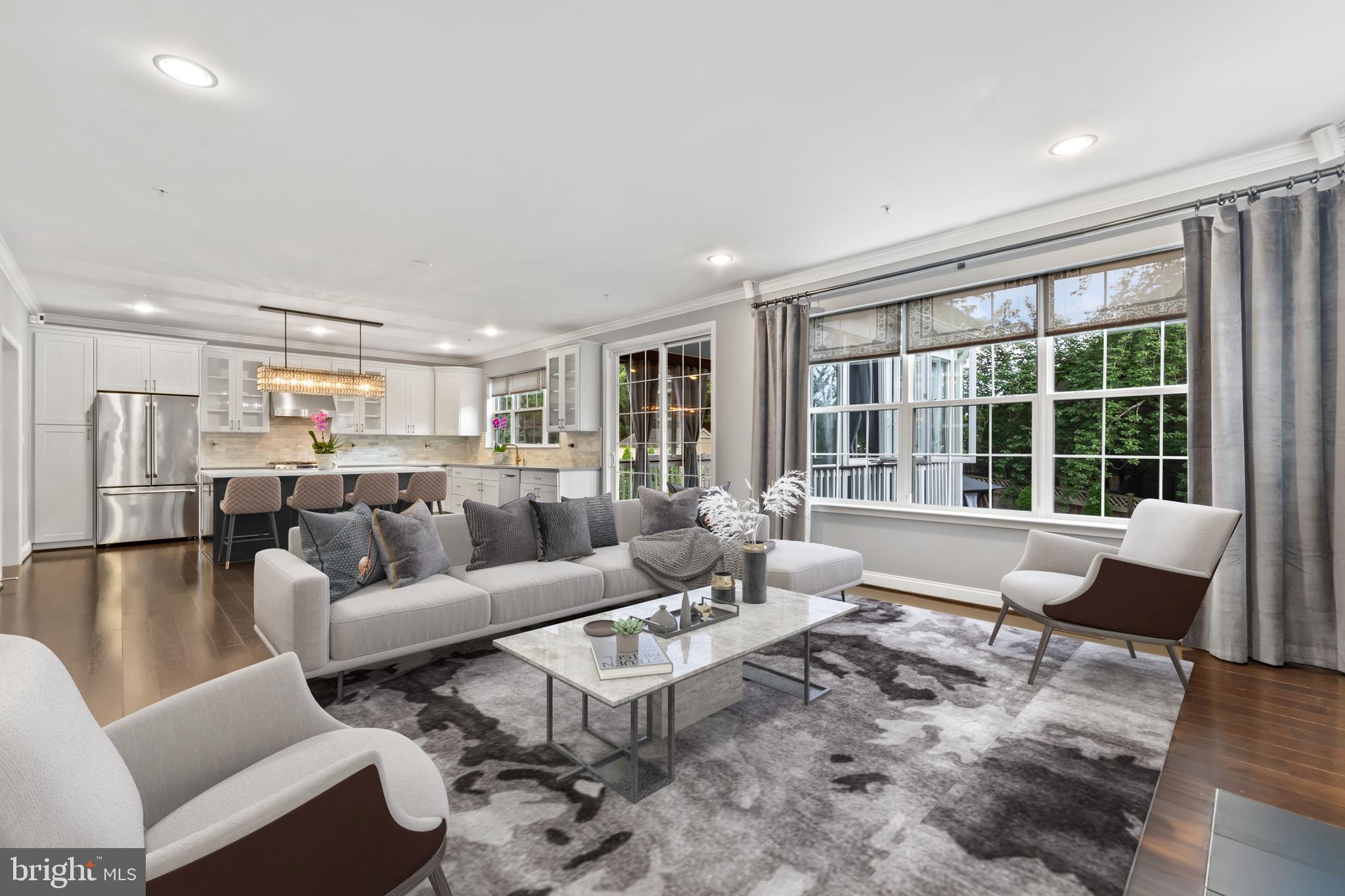 3722 LAWRENCE AVENUE