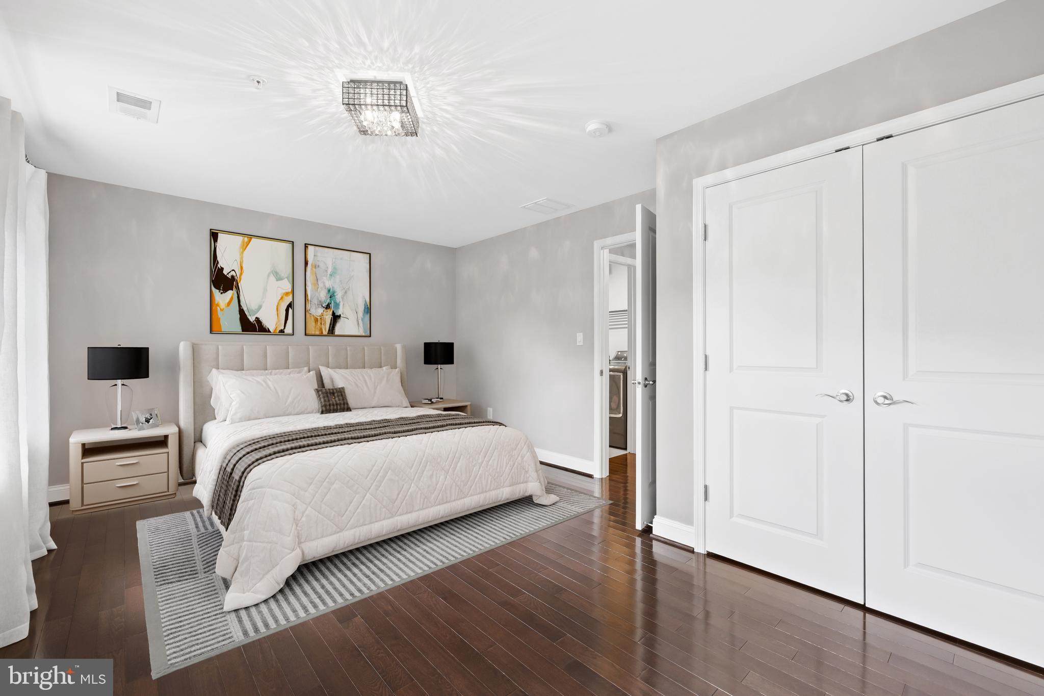 3722 LAWRENCE AVENUE