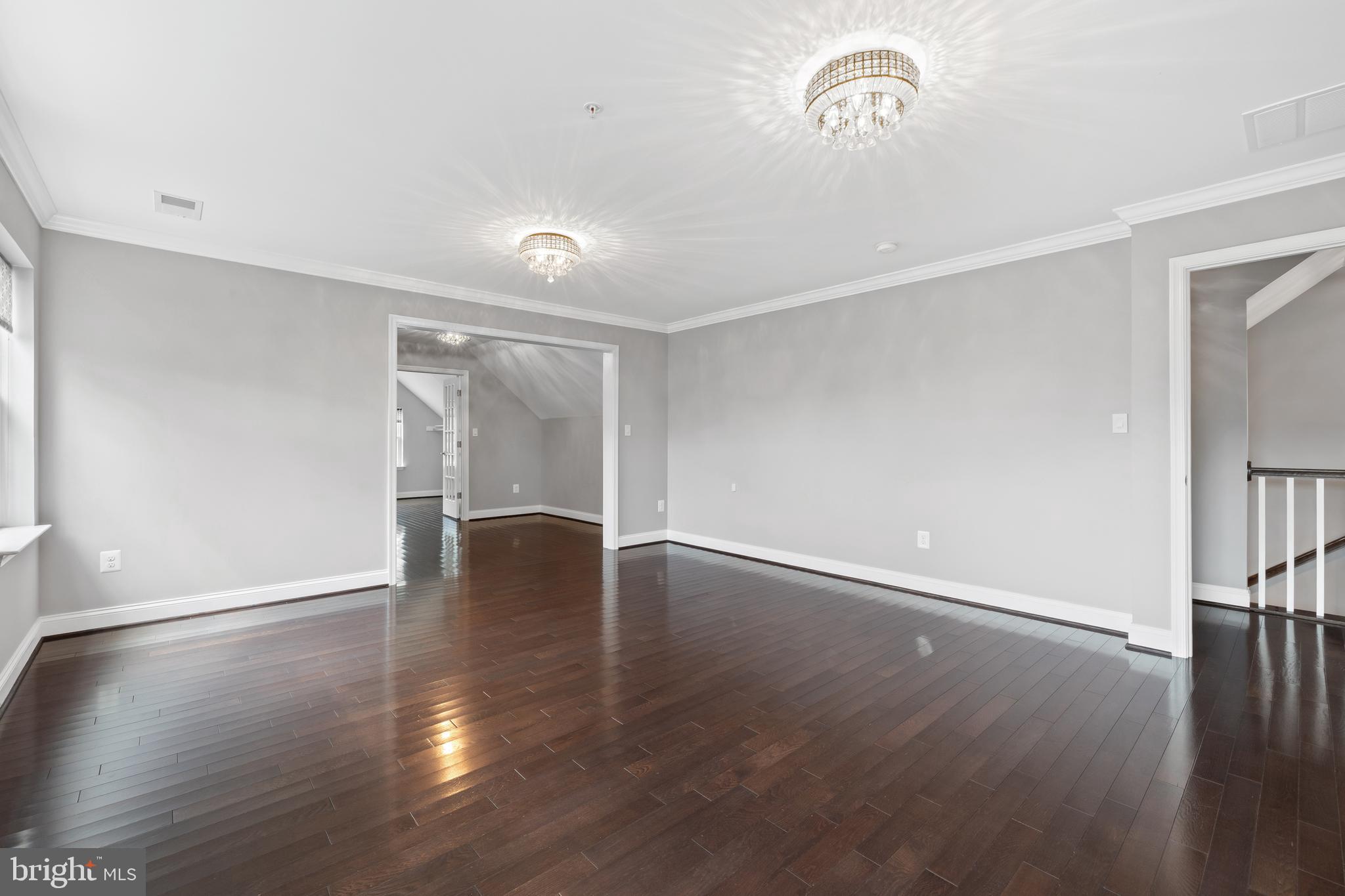 3722 LAWRENCE AVENUE