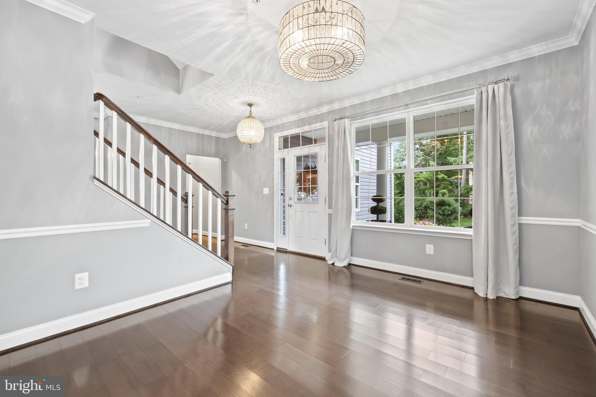 3722 LAWRENCE AVENUE