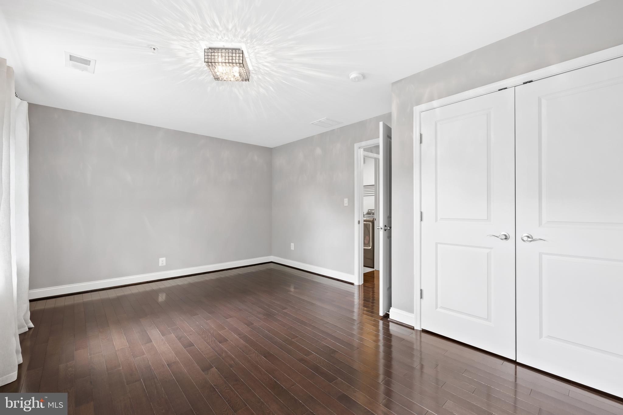 3722 LAWRENCE AVENUE