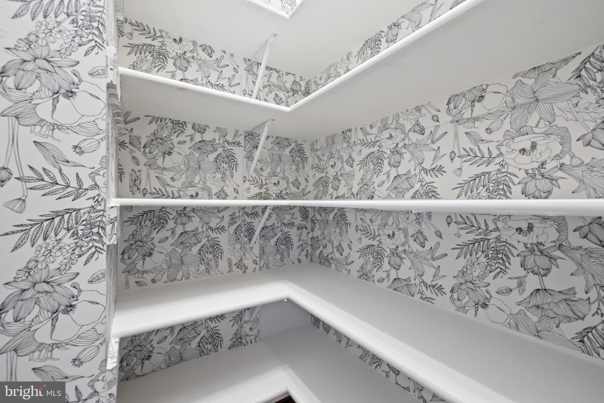 3722 LAWRENCE AVENUE