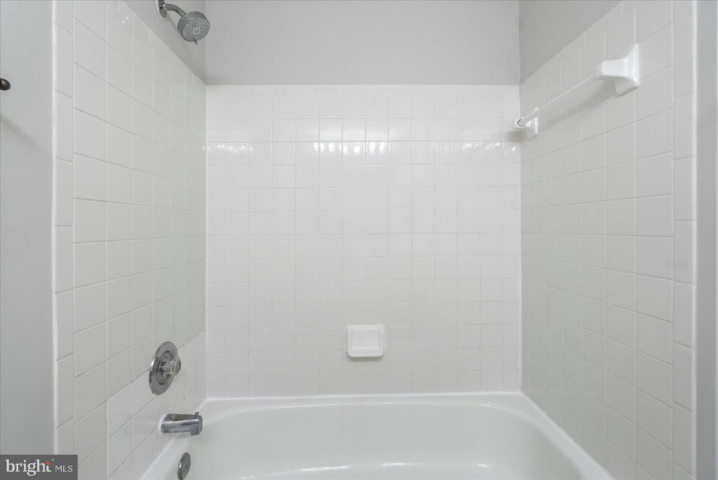 14828 SILVER ASH COURT