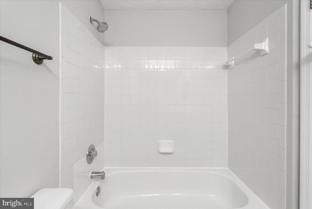 14828 SILVER ASH COURT