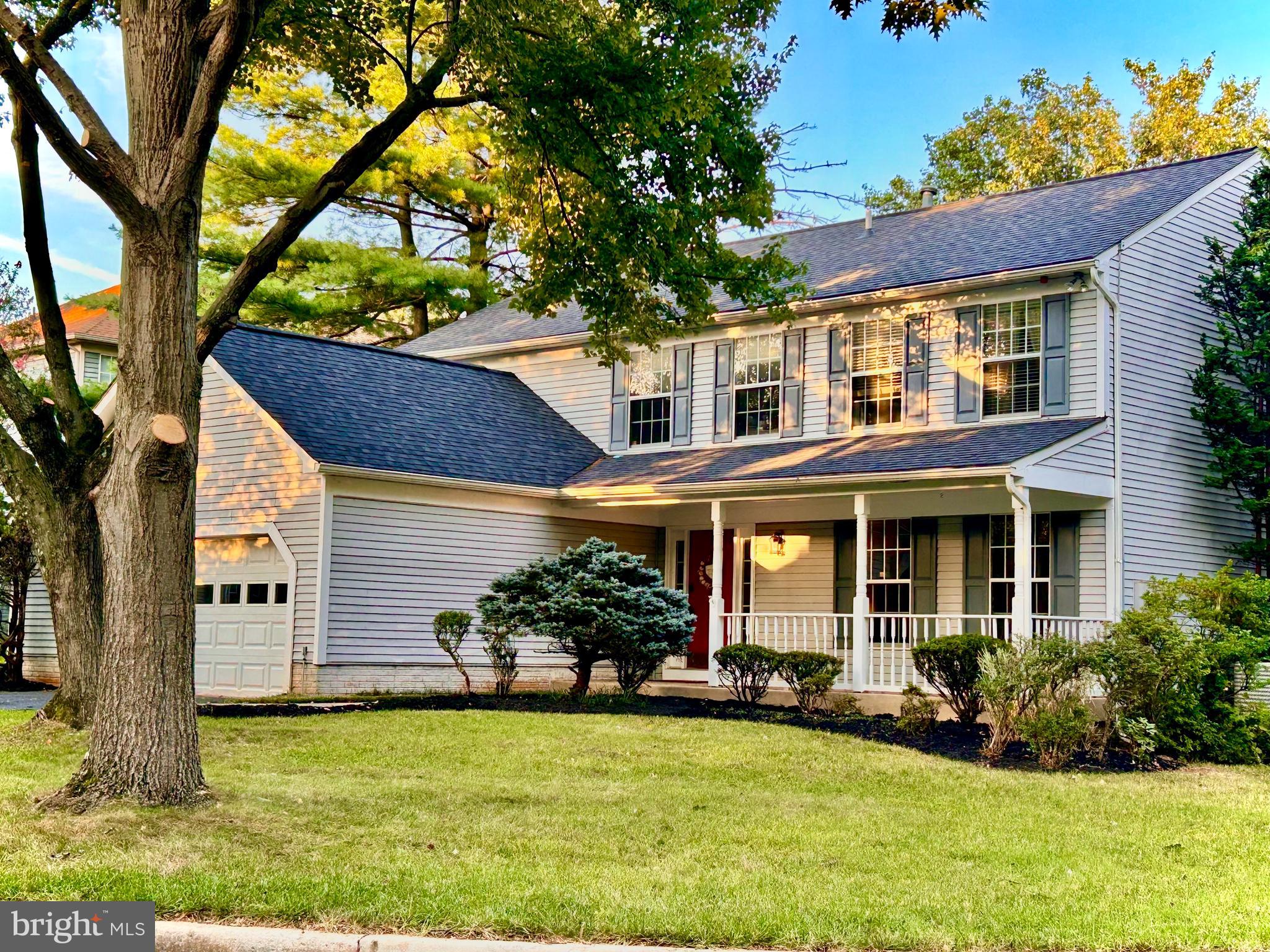 3 SAINT IVES PLACE