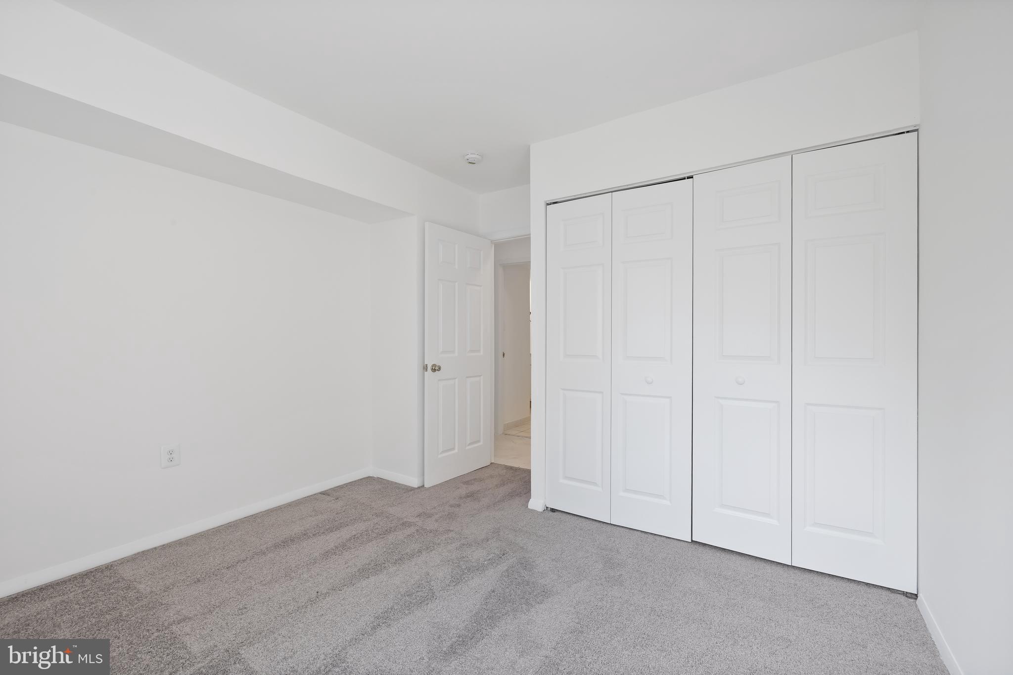 452 GIRARD STREET 304