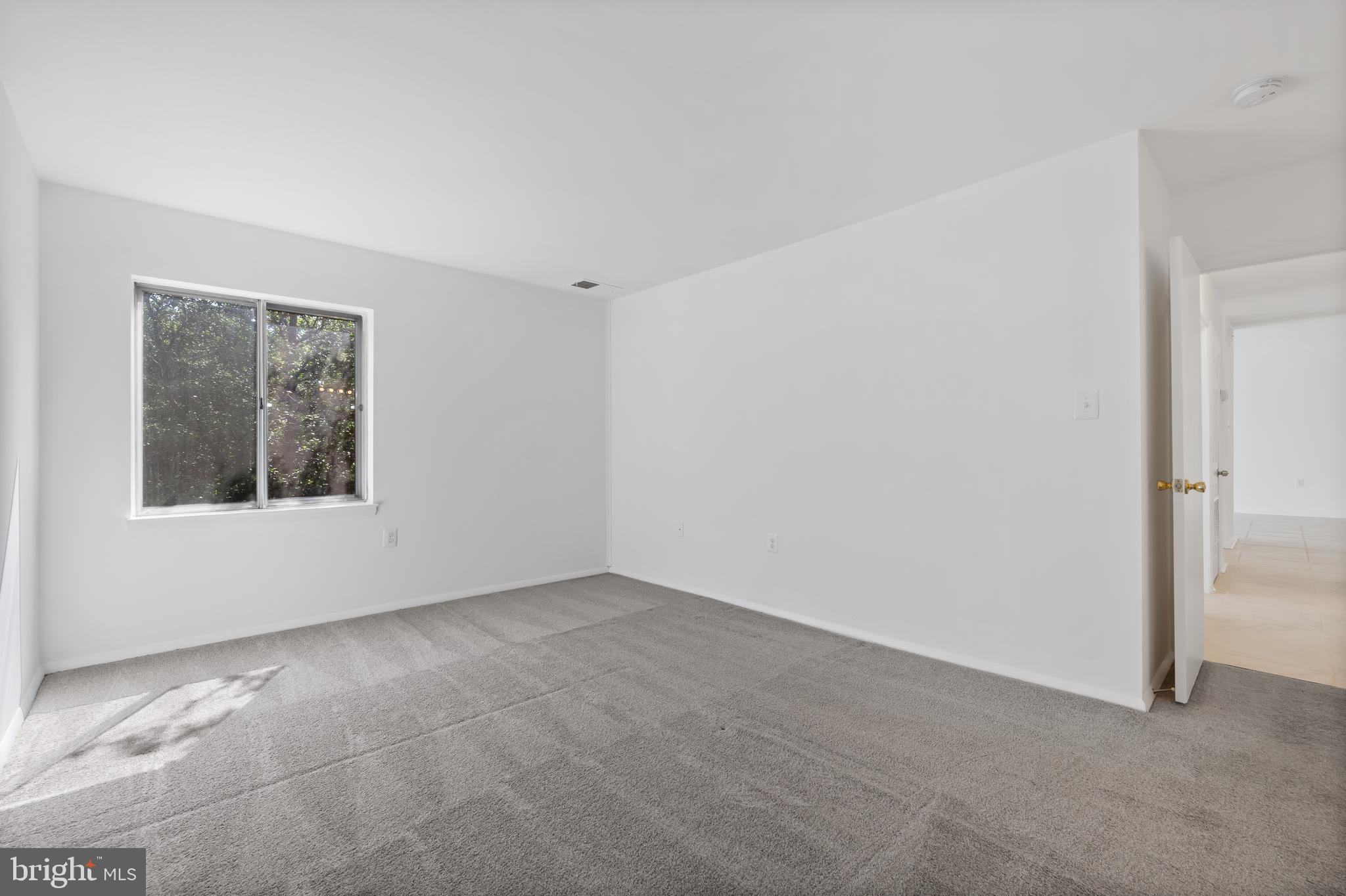 452 GIRARD STREET 304