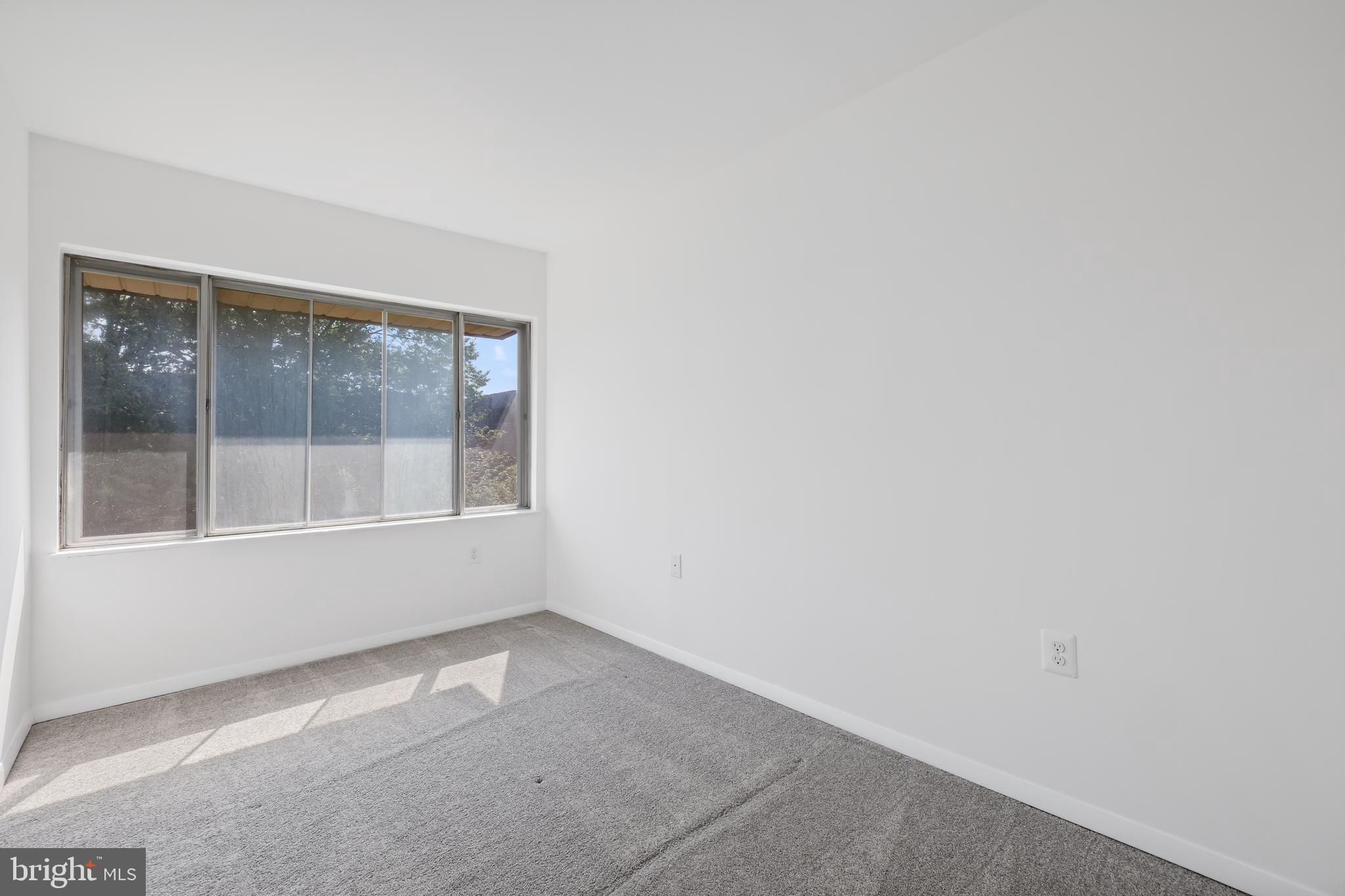 452 GIRARD STREET 304