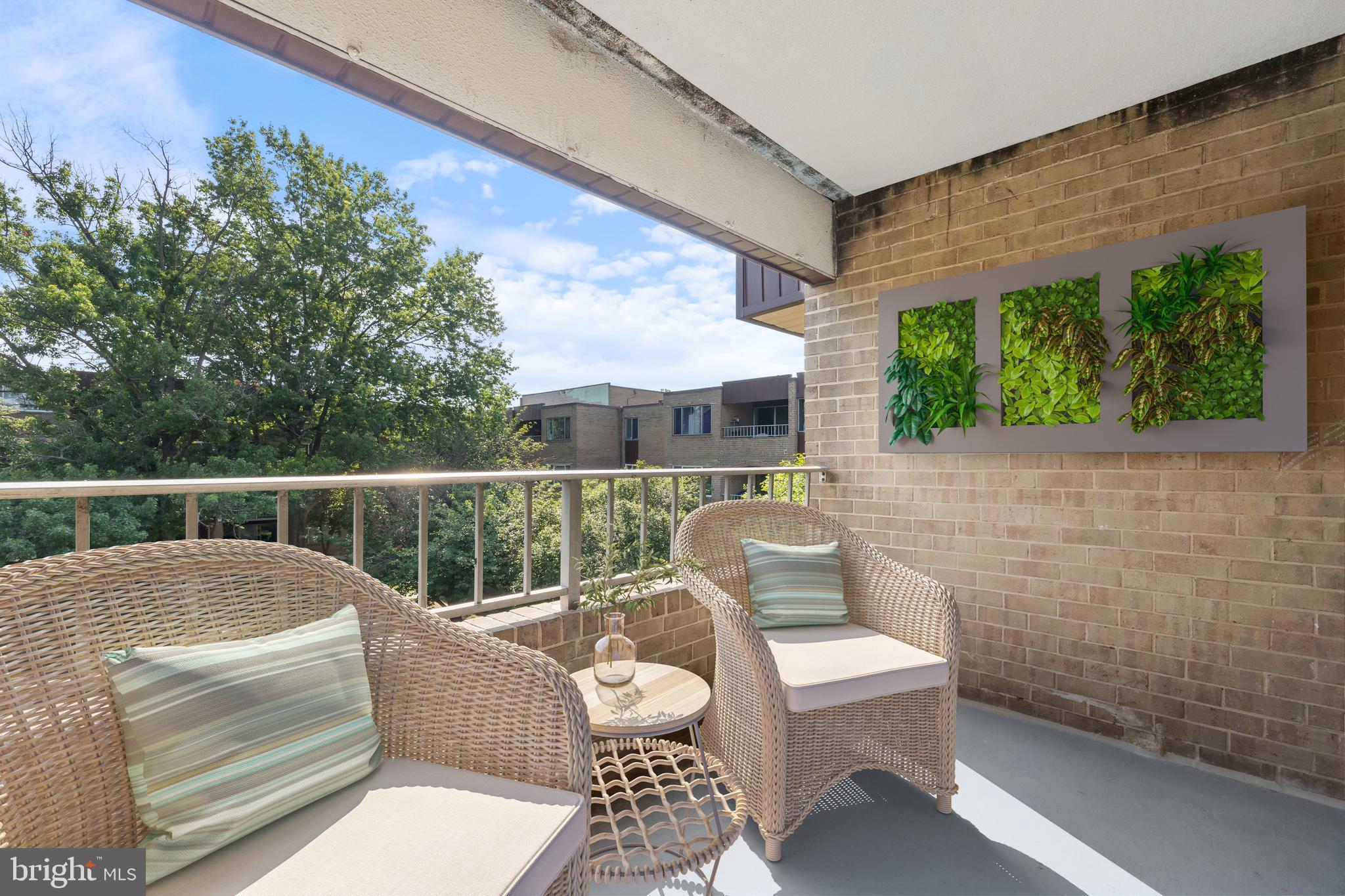 452 GIRARD STREET 304