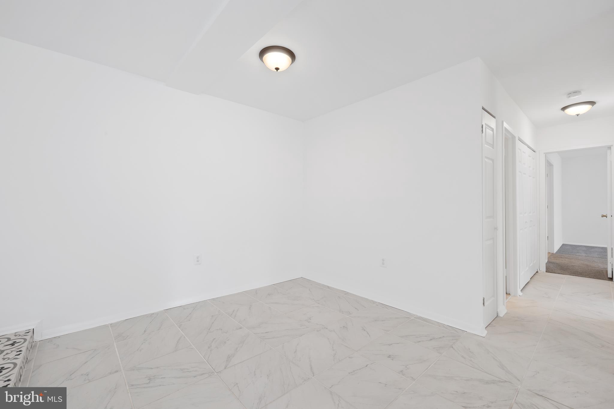 452 GIRARD STREET 304