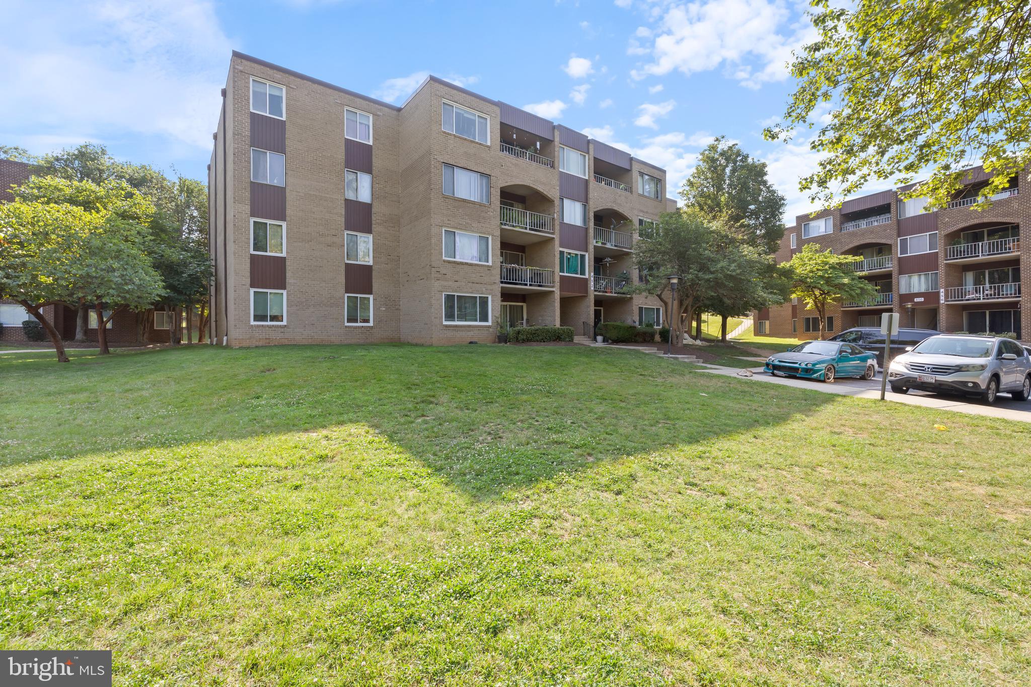 452 GIRARD STREET 304