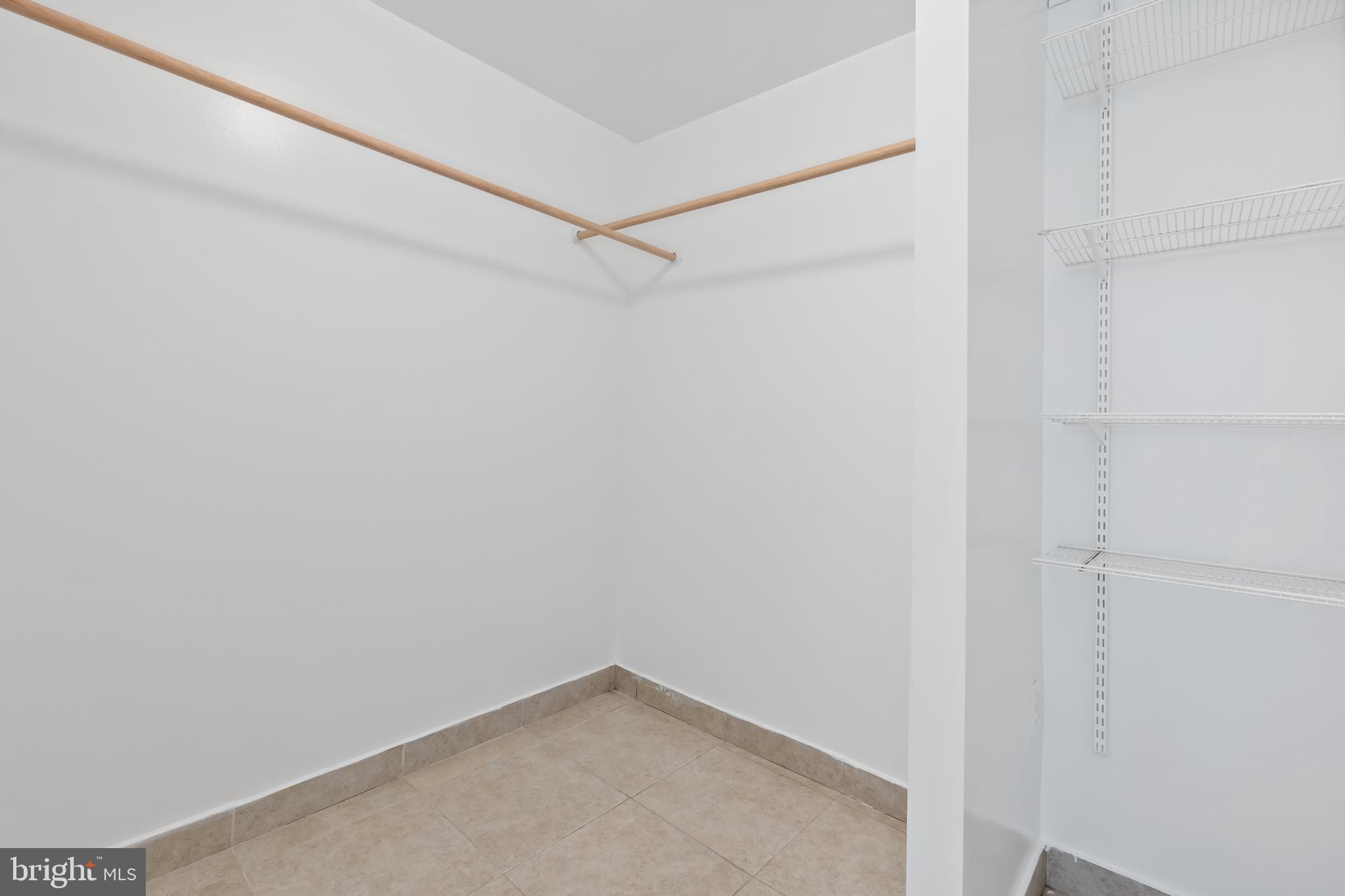 452 GIRARD STREET 304