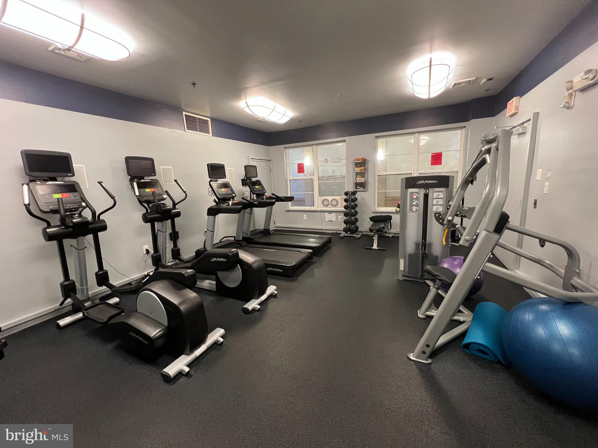 1201 EAST WEST HIGHWAY 228