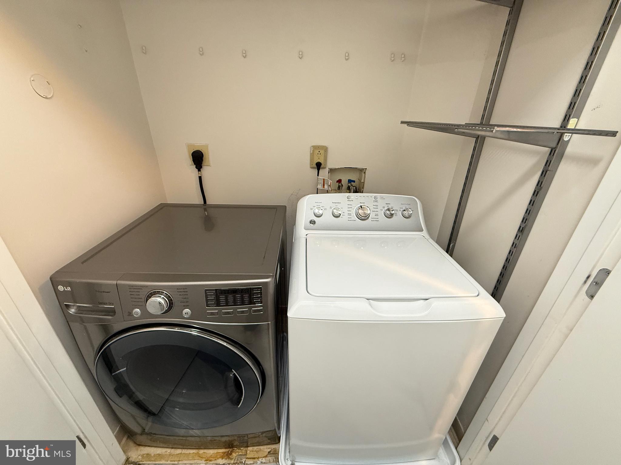 1201 EAST WEST HIGHWAY 228