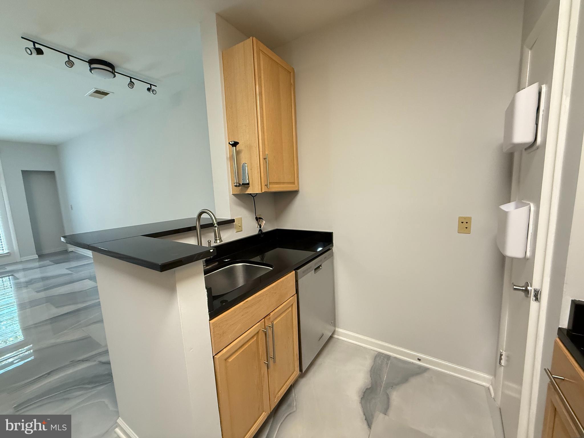 1201 EAST WEST HIGHWAY 228