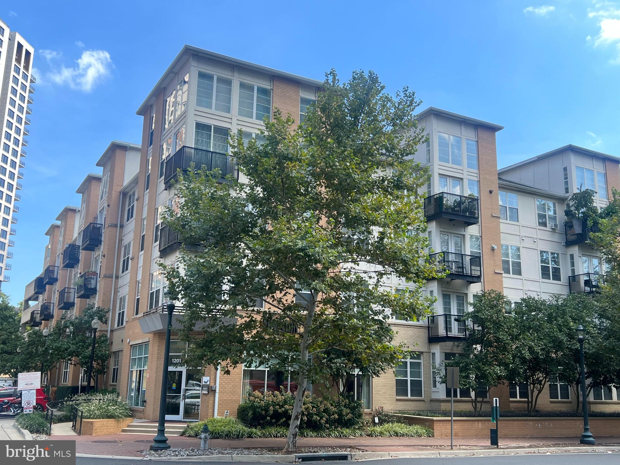 1201 EAST WEST HIGHWAY 228