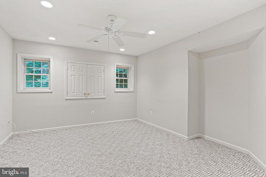15 WARRENTON DRIVE