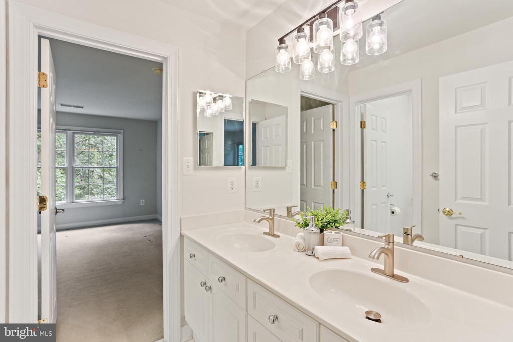 15 WARRENTON DRIVE