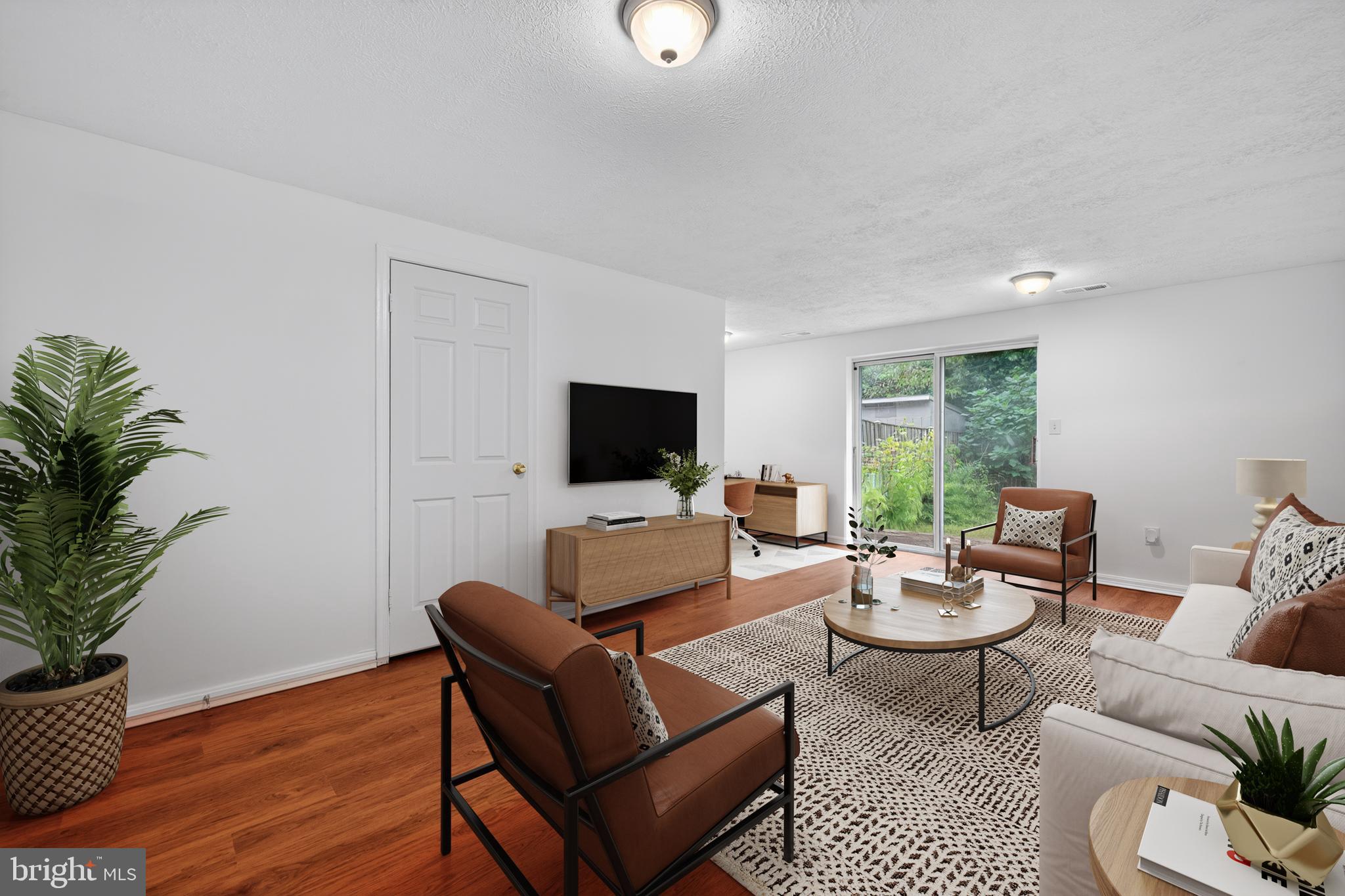 1252 KNOLL MIST LANE