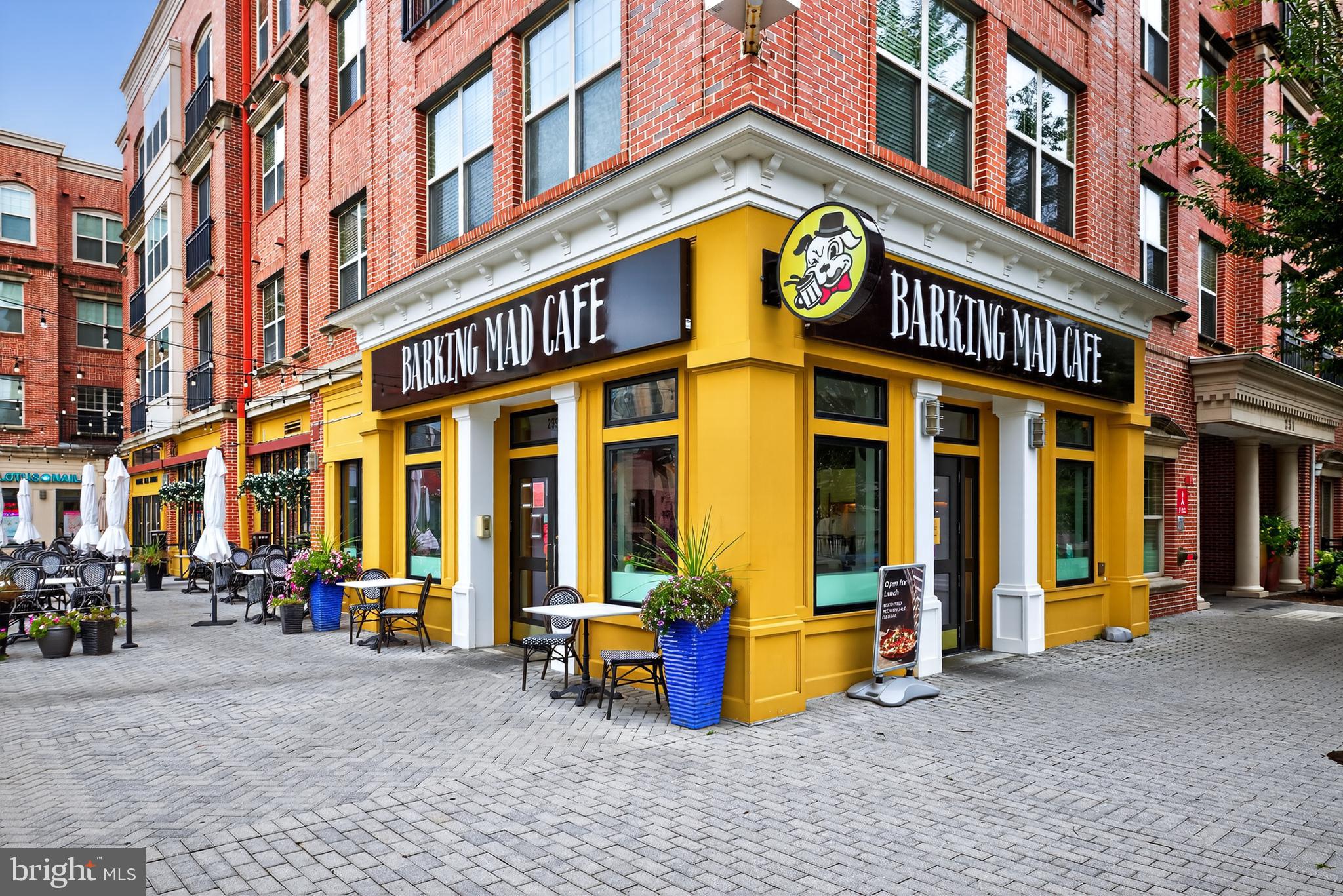 1252 KNOLL MIST LANE