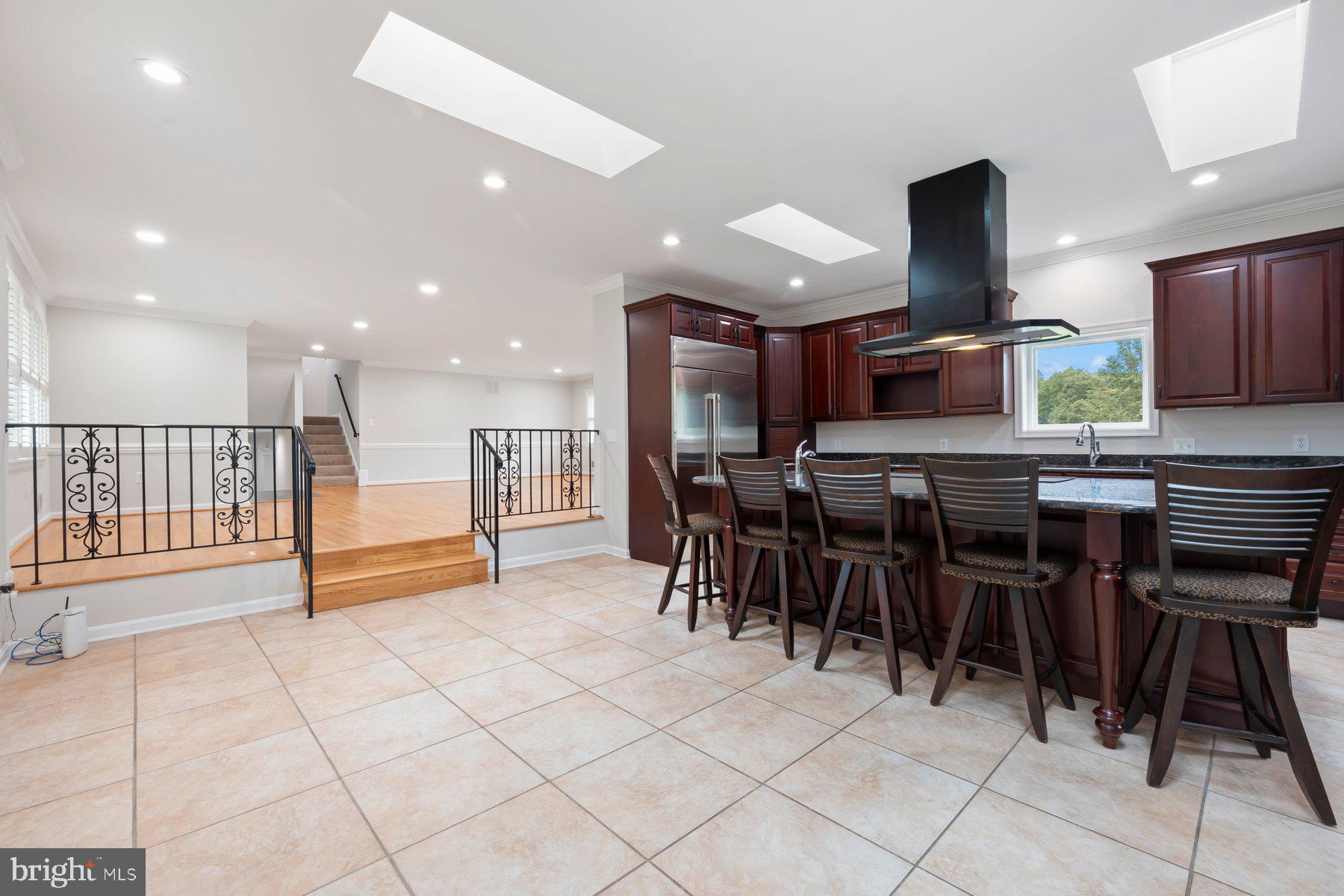 18604 MUNCASTER ROAD