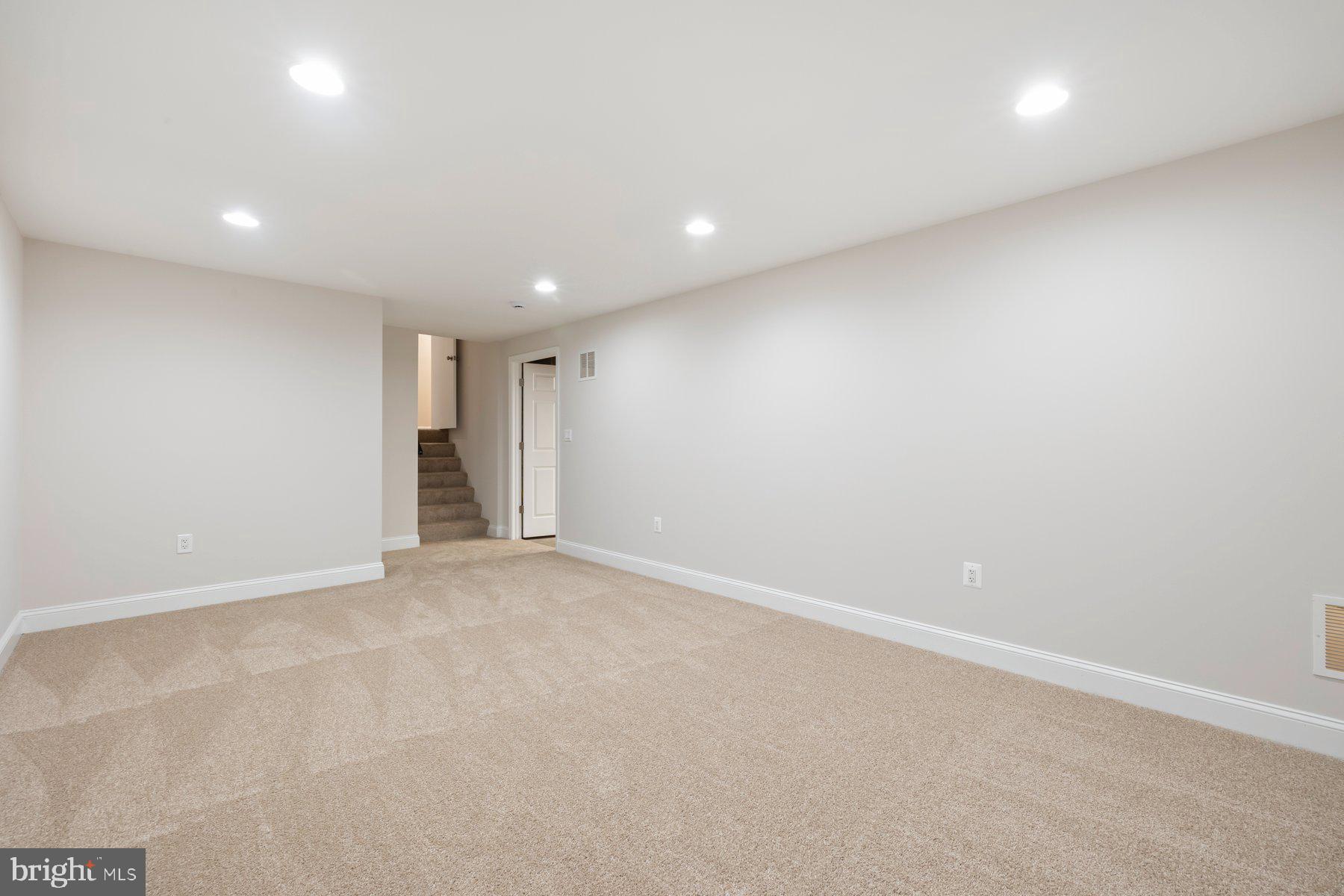 18604 MUNCASTER ROAD